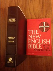 Ryrie study Bible, The New English Bible with the Apocrypha, books, Top Ten Tuesday picks